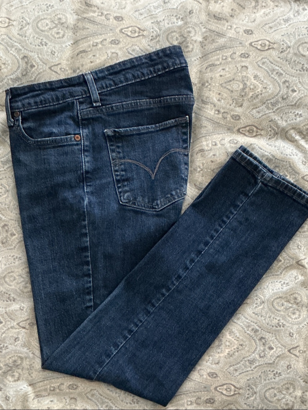 Levi's Women's Skinny Jeans in Dark Blue Denim